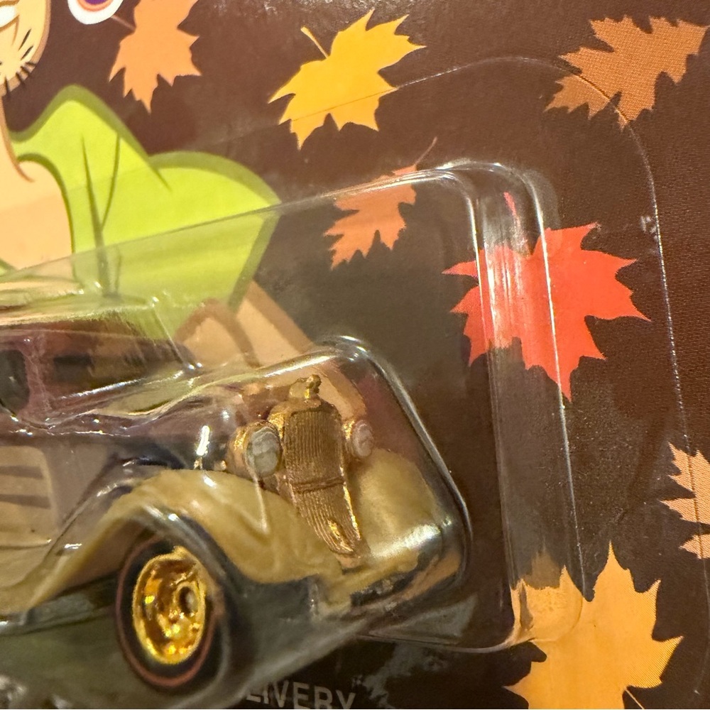 Scooby-Doo '34 Dodge Delivery Hot Wheels Toy Car - NWT - Picture 3 of 4